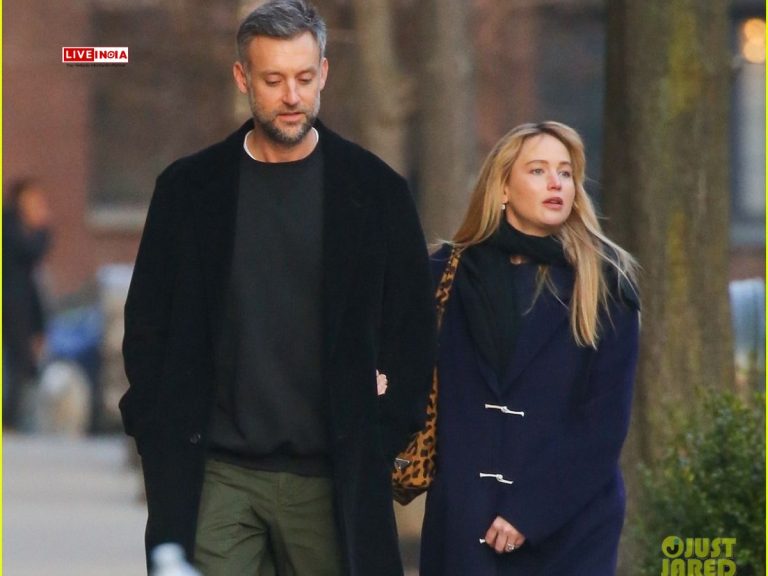 Jennifer Lawrence Steps Out With Cooke Maroney Amid Baby No. 2 Rumours!