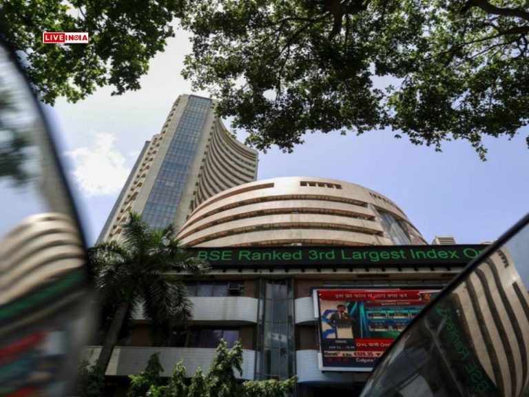 Stock Market Closing: Sensex Falls 200 Points, Nifty Below 22,400 Amid Volatility