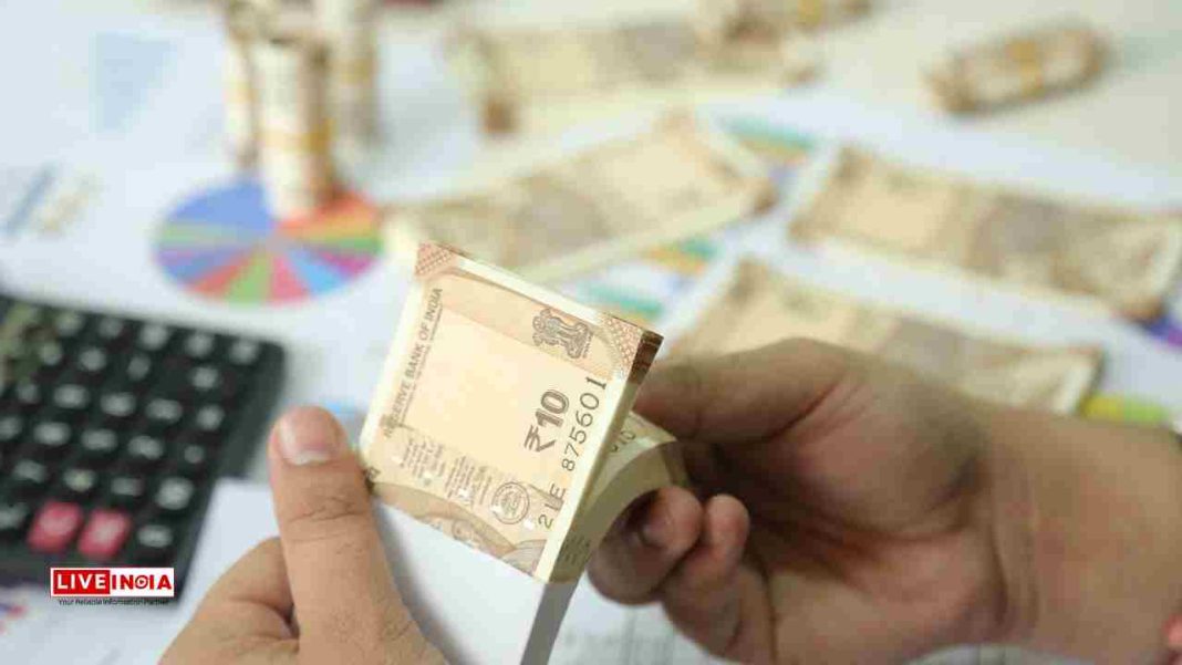 Rupee Set for Biggest Monthly Gain Since 2018 Amid Strong FII Inflows