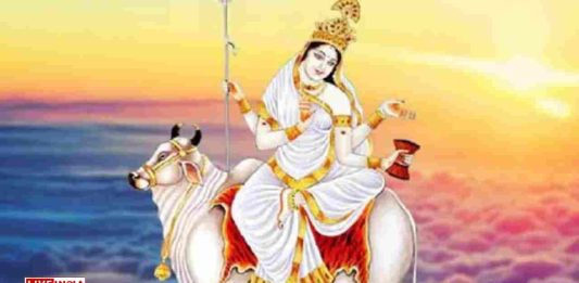 Shailputri: The Mountain-Born Goddess Who Begins Navratri’s Sacred Journey