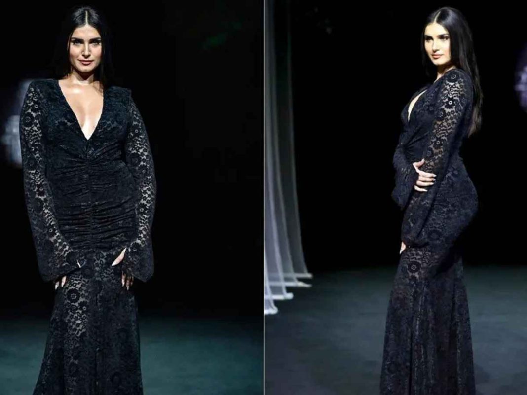 Tara Sutaria Dazzles In Black Lace Gown At Lakme X FDCI 2025