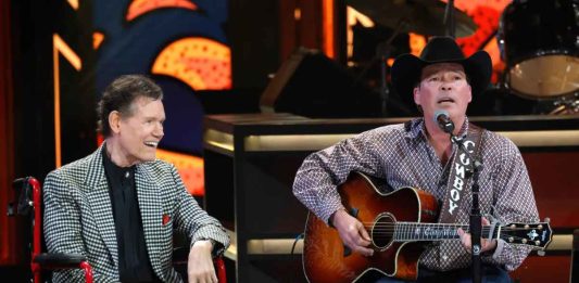 Clay Walker To Star As Randy Travis In Upcoming Biopic 'Forever And Ever, Amen'