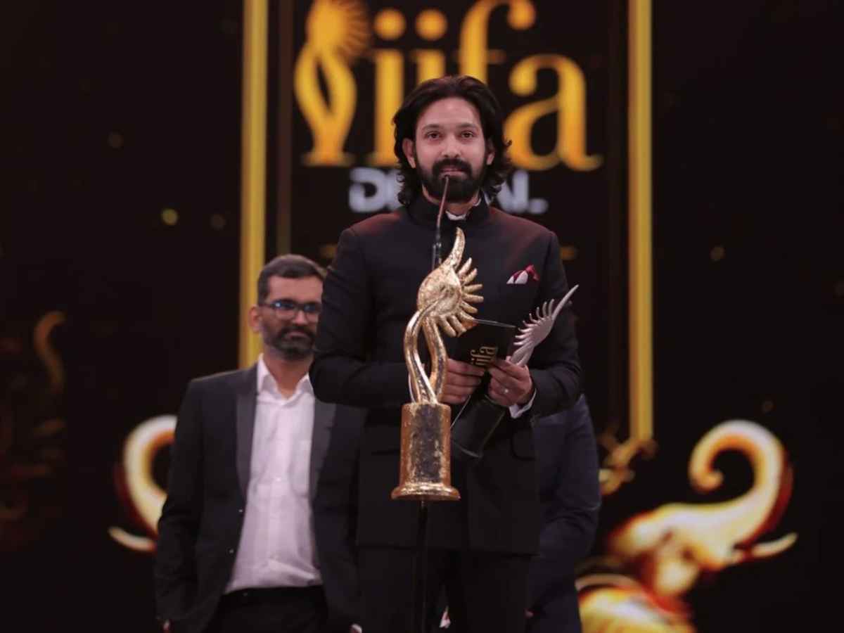 Vikrant Massey Wins Performance In A Leading Role, Male At IIFA 2025 For 'Sector 36'