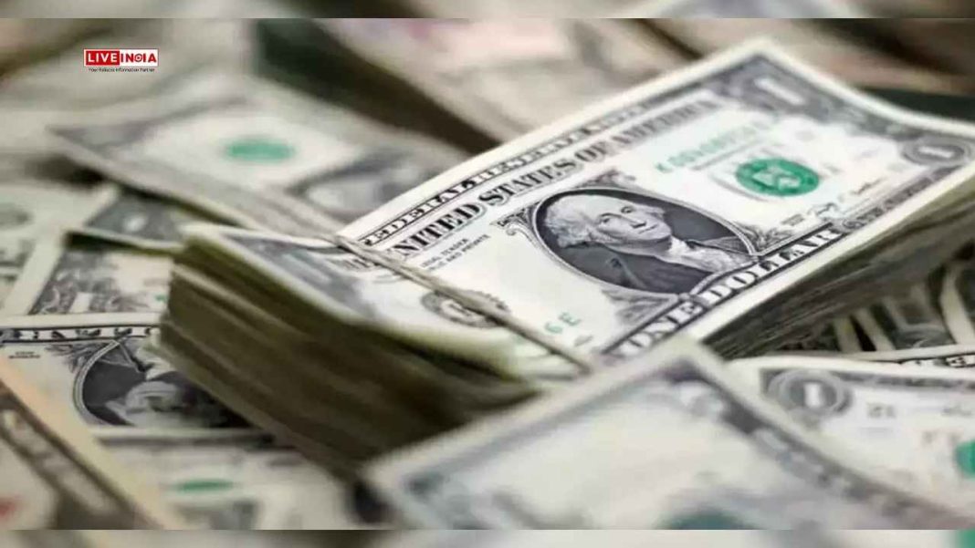 Dollar Slips on Growth Jitters Ahead of Trump’s Reciprocal Tariff Announcement