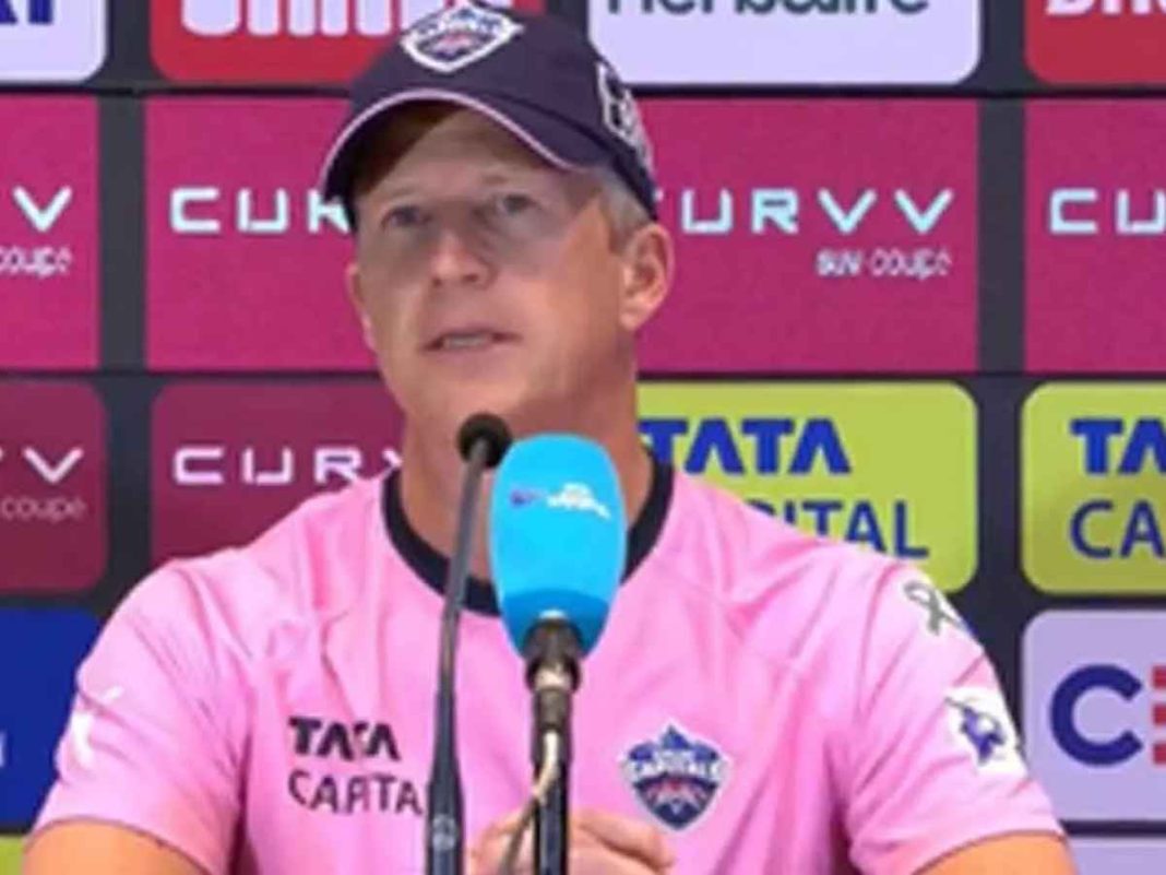 'Delhi Capitals' Lost By Two Balls, Says Coach Jonathan Batty After WPL Final Defeat