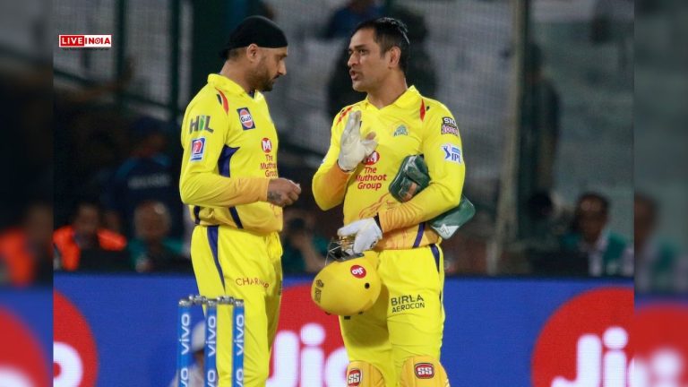 “Dhoni Sahab Bade Khiladi Hain, Par…”: Harbhajan Singh Says MSD’s Late Cameos Are Hurting CSK and His Own Legacy