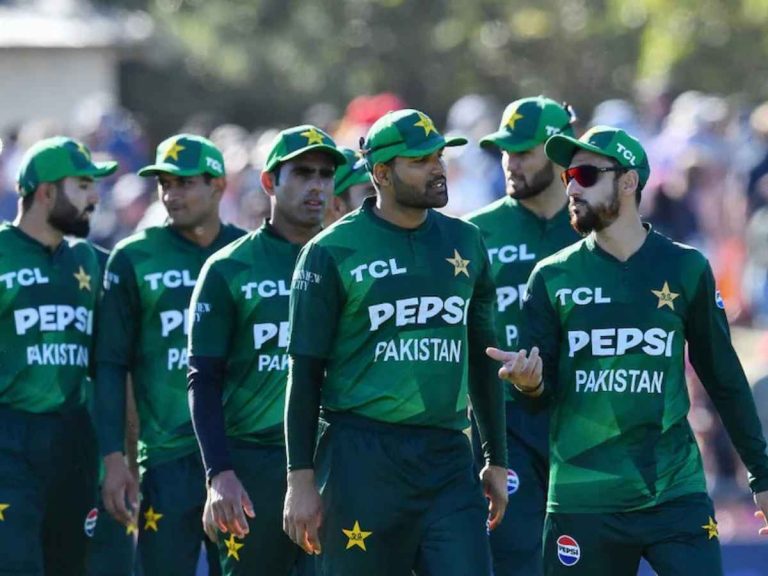 Pakistan's Disastrous T20I Collapse: Bowled Out For 91 Runs Against New Zealand