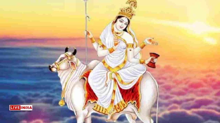 Shailputri: The Mountain-Born Goddess Who Begins Navratri’s Sacred Journey
