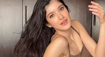 Shanaya Kapoor Looks Hot in Bold Green Scrunchie Top and Mini Skirt, Leaves Khushi and Ananya Impressed