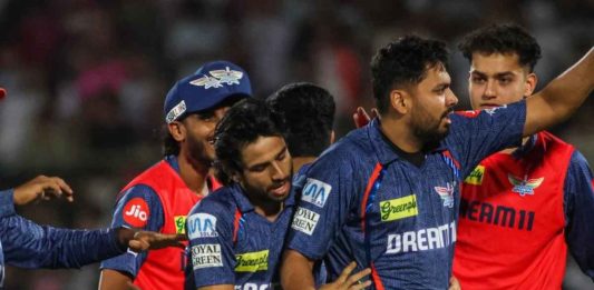 IPL 2025: Avesh Khan’s Death-Over Brilliance Stuns RR, Earns Praise from Sanjay Manjrekar