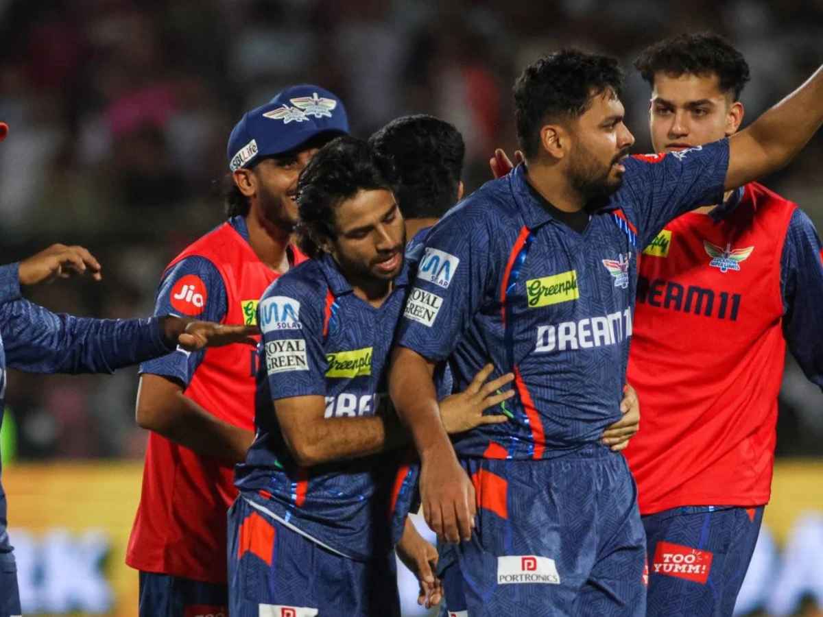 IPL 2025: Avesh Khan’s Death-Over Brilliance Stuns RR, Earns Praise from Sanjay Manjrekar