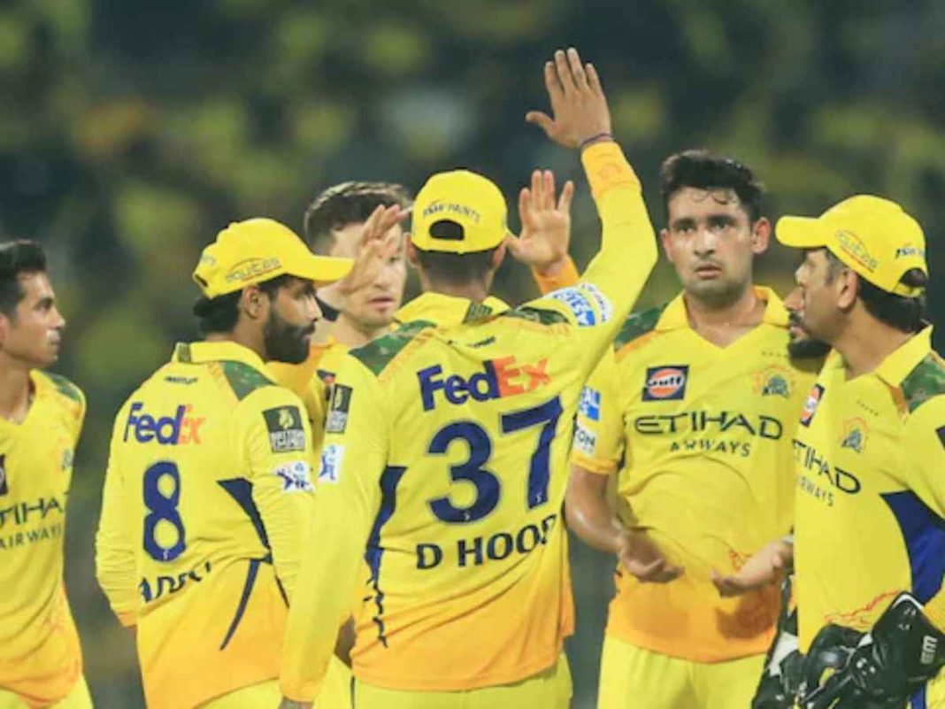 IPL 2025: CSK's Losing Streak Reflects Low Confidence and Wrong Approach, Says Michael Clarke
