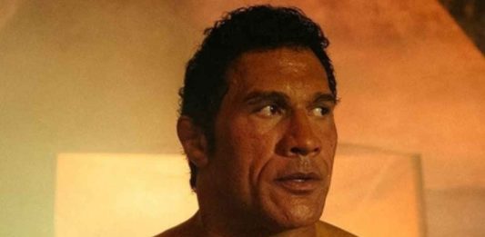 Dwayne Johnson's Transformation Wows Fans in 'The Smashing Machine' Trailer