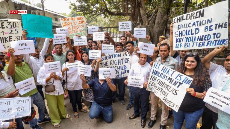 Arbitrary Hikes in School Fees to be Checked, as Delhi Govt. Introduces Bill