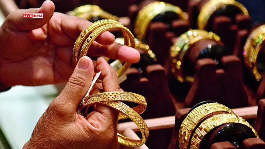 Gold Slips After Hitting Record High Amid Global Market Selloff Triggered by Trump Tariffs