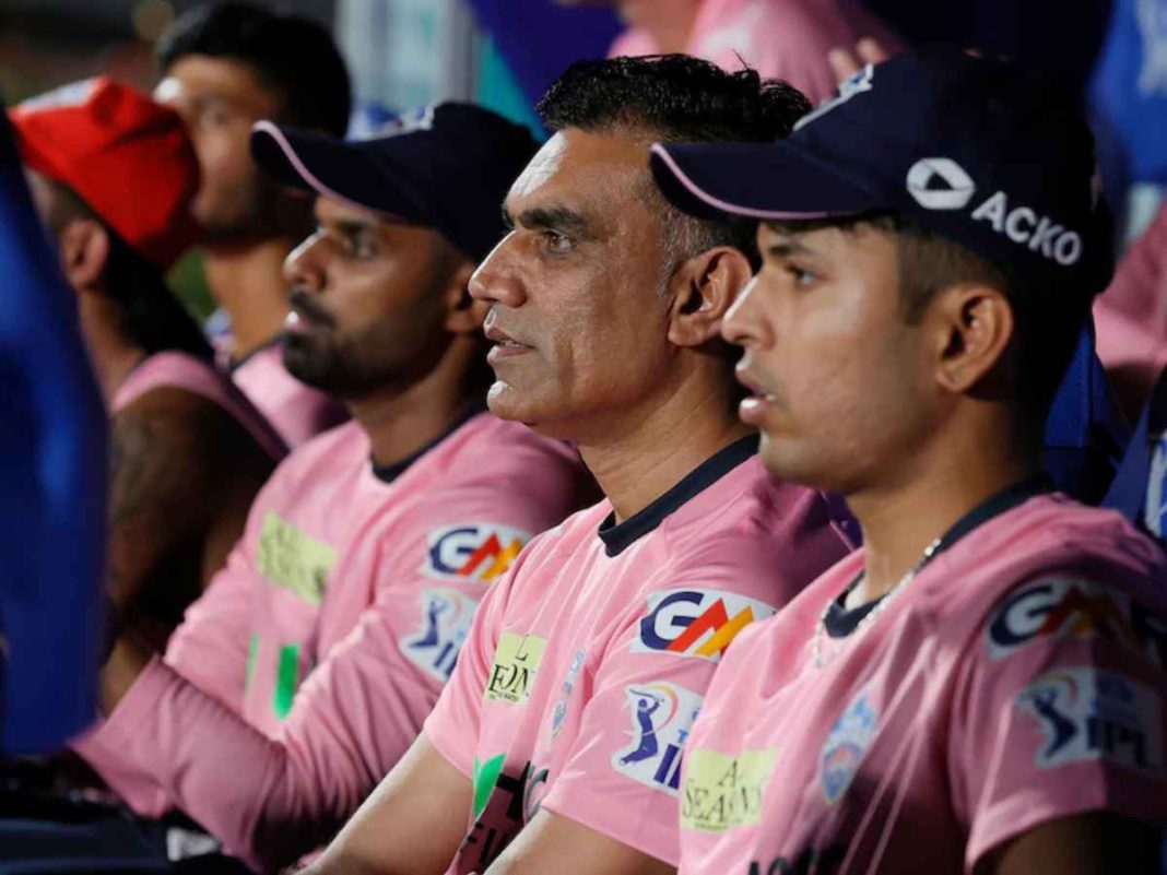 Delhi Capitals Bowling Coach Munaf Patel Fined By BCCI For This Reason, See Video!