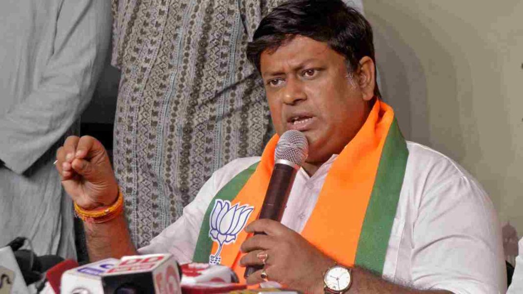 Sukanta Majumdar Alleges Mosque Loudspeaker Used to Incite Murshidabad Violence