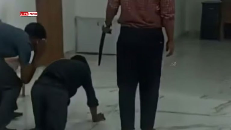 Under Performing Employees Forced to Walk on Knees, Lick Coins: Kerala Firm Accused of Inhuman Punishment
