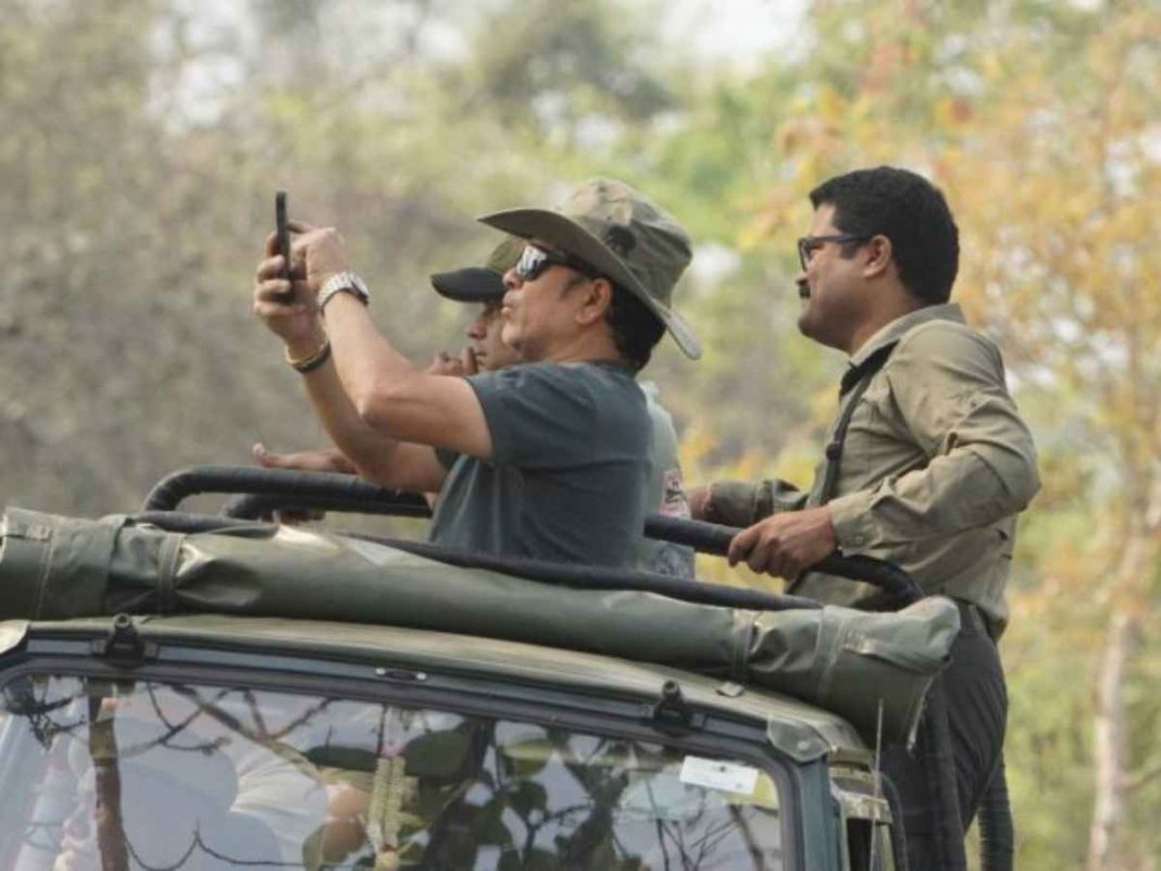 Sachin Tendulkar Enjoys Jeep Safari And Meets Fans At Kaziranga National Park