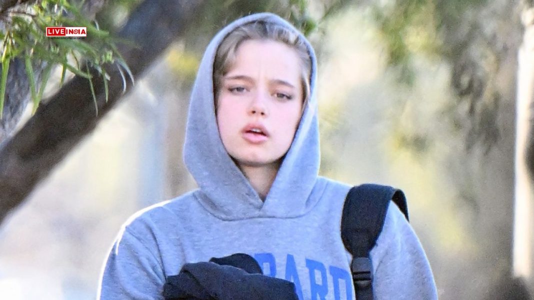 Angelina-Brad's daughter Shiloh Steps Out, Gets Clicked by Papparazi