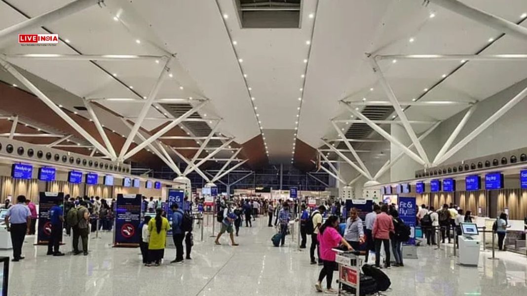 ✈️ Delhi Airport Chaos: 68% Flights Delayed Amid Poor Planning, Runway Closure