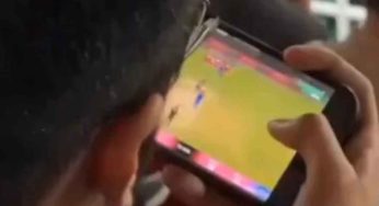 Watch: Pakistani Fan Watches IPL Match on Phone During Live PSL Game, Sparks Online Buzz