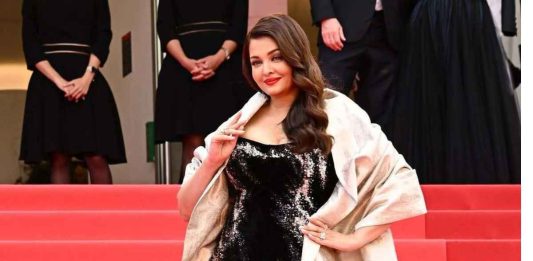 Take A Look At Aishwarya Rai Bachchan’s Jaw-Dropping Unseen Clips from Cannes 2025 Red Carpet