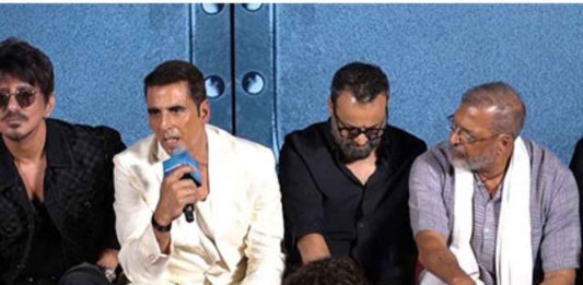 "Kya Raid Daalna Hai?": Akshay Kumar’s Savage Reply to Fee Question at Trailer Launch