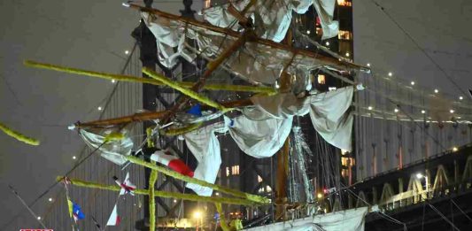 Officials Reveal Cause of Ship Smashing into Brooklyn Bridge, Injuring 19 People