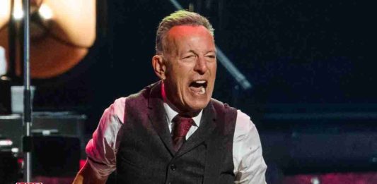 Bruce Springsteen Calls Trump Administration ‘Corrupt, Incompetent, and Treasonous’
