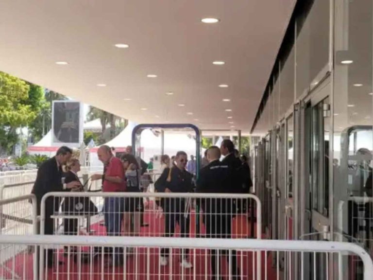 Massive Power Cut Hits Cannes and South France