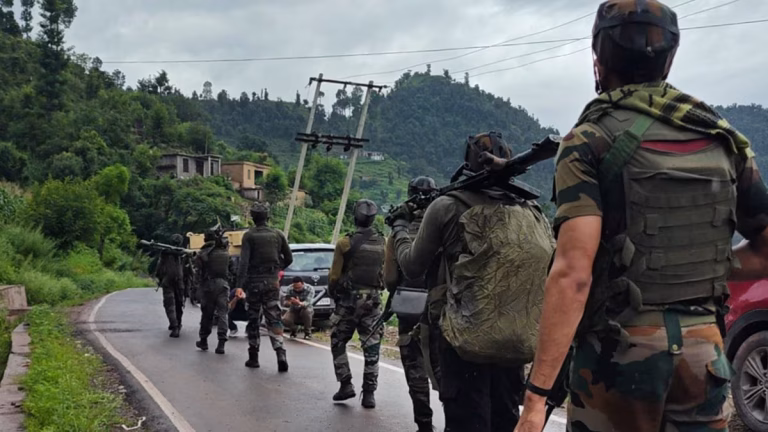 Fresh Encounter Erupts in J&K’s Tral, Security Forces Engage Terrorists in Awantipora