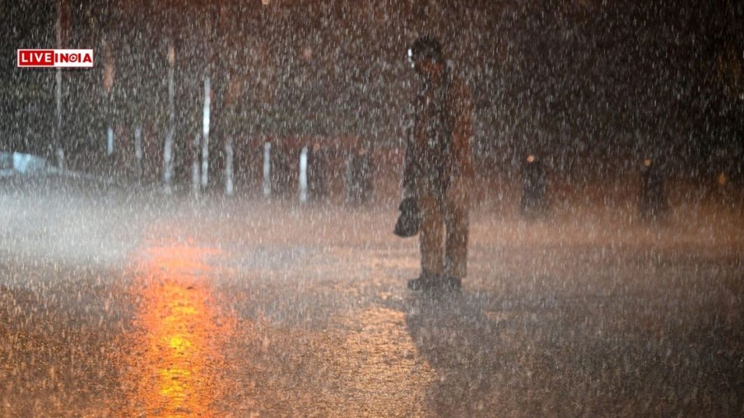 ‘Feels Like Shimla’: Delhites React as Thunderstorms, Heavy Rain Lash Delhi-NCR