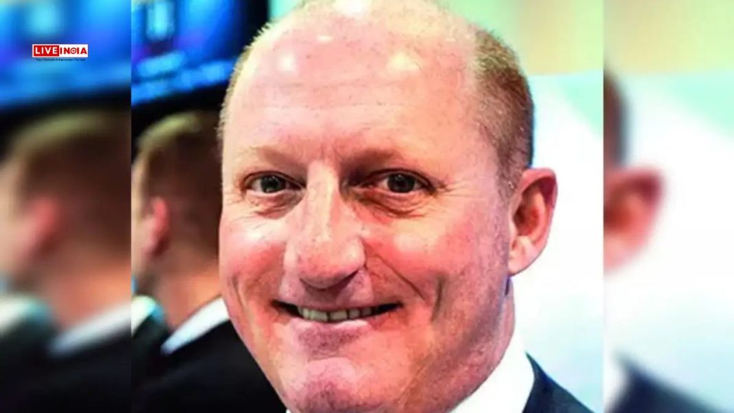 Warren Buffett Passes $1.2 Trillion Empire to Greg Abel Along With This Huge Amount of Cash