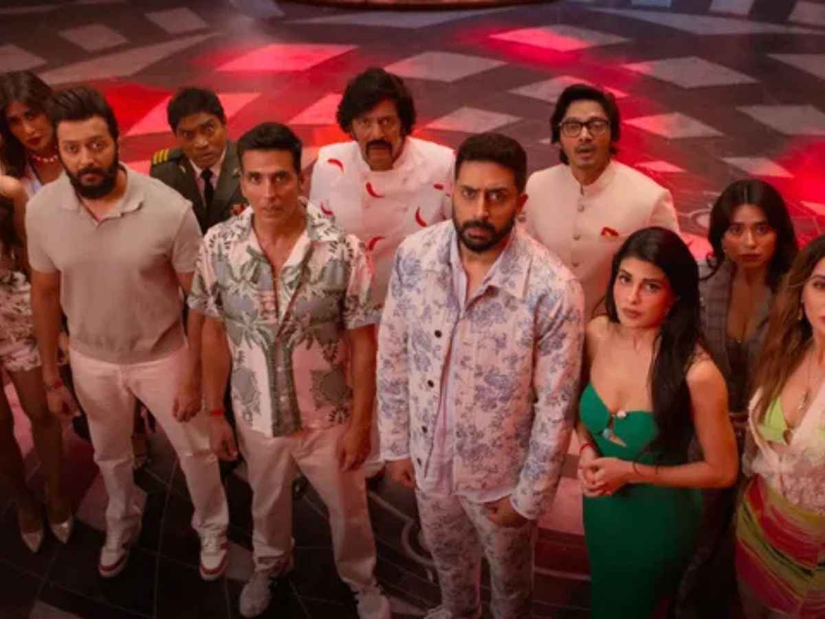 Box Office Buzz: Housefull 5 Surpasses Sky Force’s Collection in Overseas Advance Booking By 21%