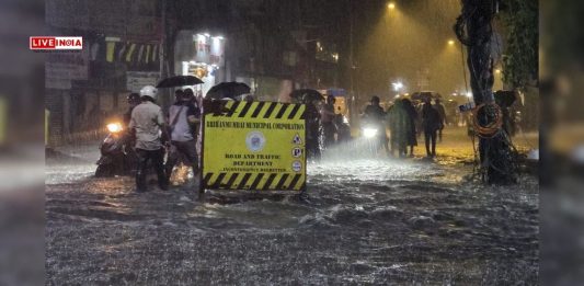 Heavy Rainfall Brings Mumbai to a Standstill: Flooded Roads, Fallen Trees, Disrupted Trains