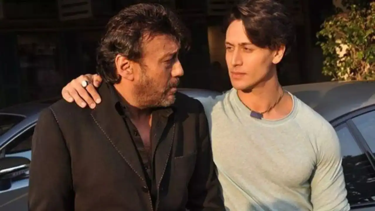 "Chhoti Bachi Ho Kya?": Jackie Shroff Hilariously Roasts Son Tiger Shroff's Iconic Line In Housefull 5 Trailer, Internet In Splits