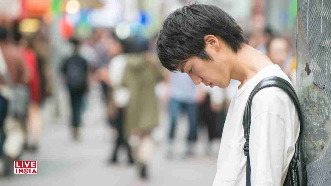 Loneliness Persists in Japan: Nearly 40% Report Feeling Isolated Despite National Efforts