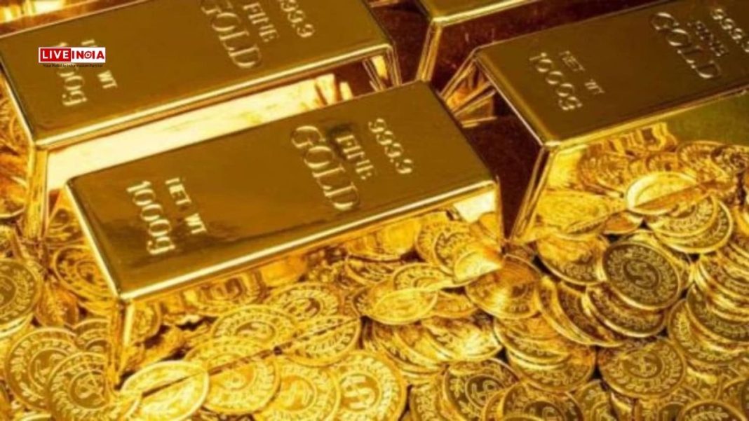 Gold Prices Surge as Weaker Dollar and US Debt Concerns Drive Safe-Haven Demand