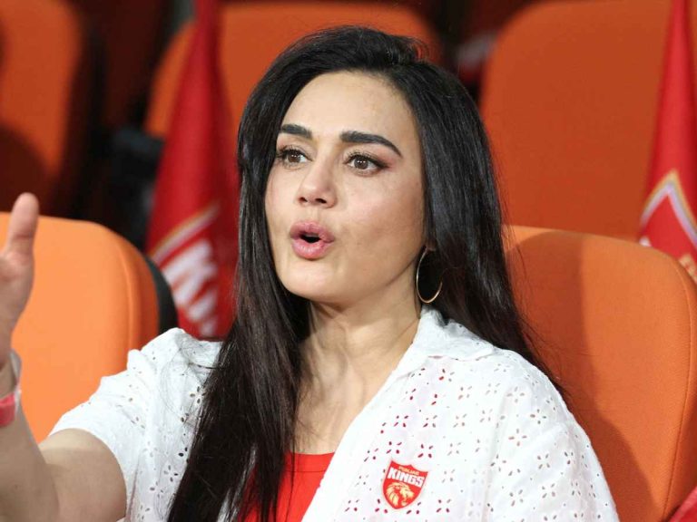'Unacceptable..': Preity Zinta’s Fiery Reaction to Umpiring Blunder That Cost PBKS Big!