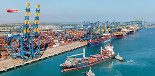 After India’s Tough Port Ban, Pakistan Retaliates by Blocking Indian Ships