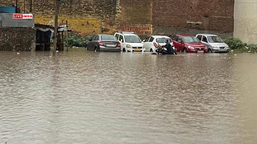 ‘Gurgaon Turns Into Water Park’: Viral Video Makes Light of the Plight of Gurgaon