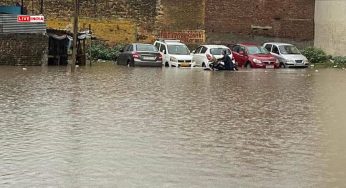 ‘Gurgaon Turns Into Water Park’: Viral Video Makes Light of the Plight of Gurgaon