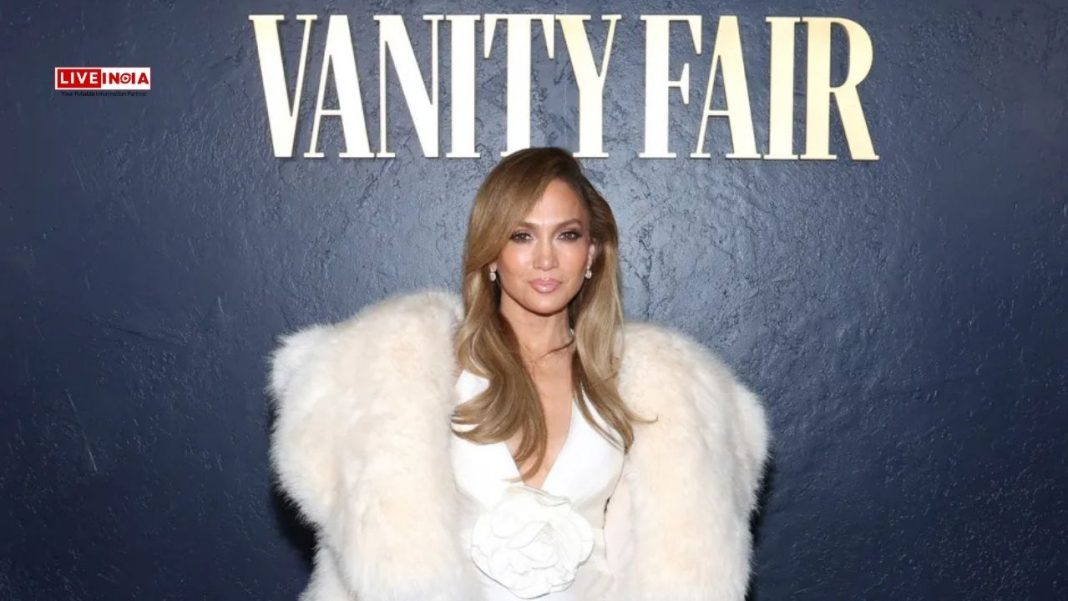 Jennifer Lopez Sued By Paparazzi For Posting Pictures of Herself-Big Damages Sought!