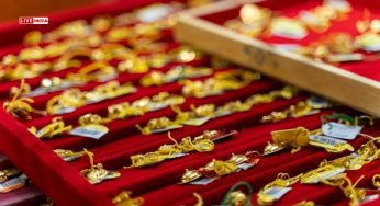 Gold Prices Rise on MCX as Dollar Slips, US GDP Contracts — Is This the Right Time to Invest?