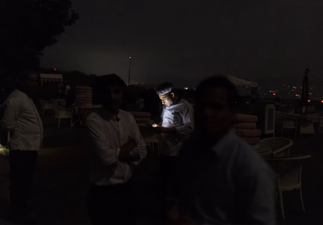 Pakistan Attacks Again: Drones Intercepted in Jammu, Samba, Pathankot; Explosions Reported in Pokhran Amid Escalating India-Pakistan Tensions