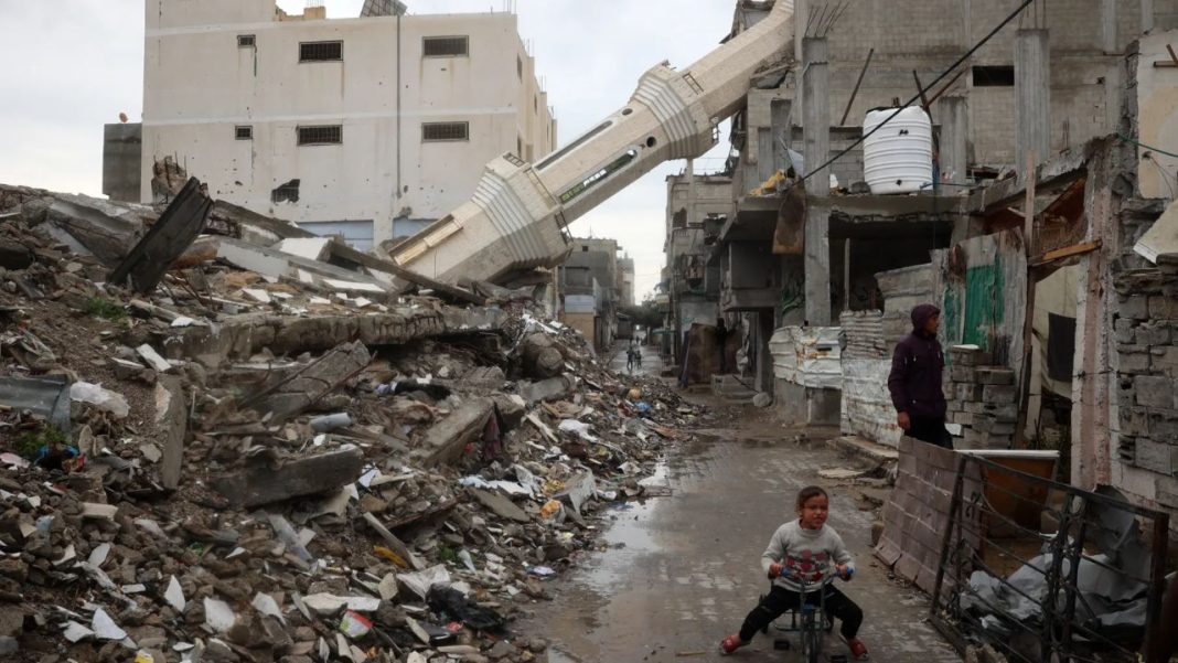 Hamas Halts Ceasefire Talks as Gaza Faces Worsening Famine Under Israeli Blockade