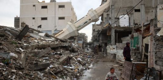 Hamas Halts Ceasefire Talks as Gaza Faces Worsening Famine Under Israeli Blockade