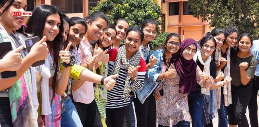 CBSE Class 12 Results Declared: Pass Percentage at 88.39%, Girls Outshine Boys Again