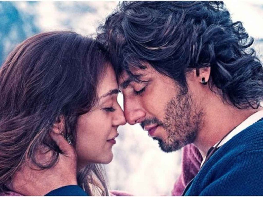 "Saiyaara" Soars: Newcomers' Romance Hits $1M in North America, ₹100 Cr in India!